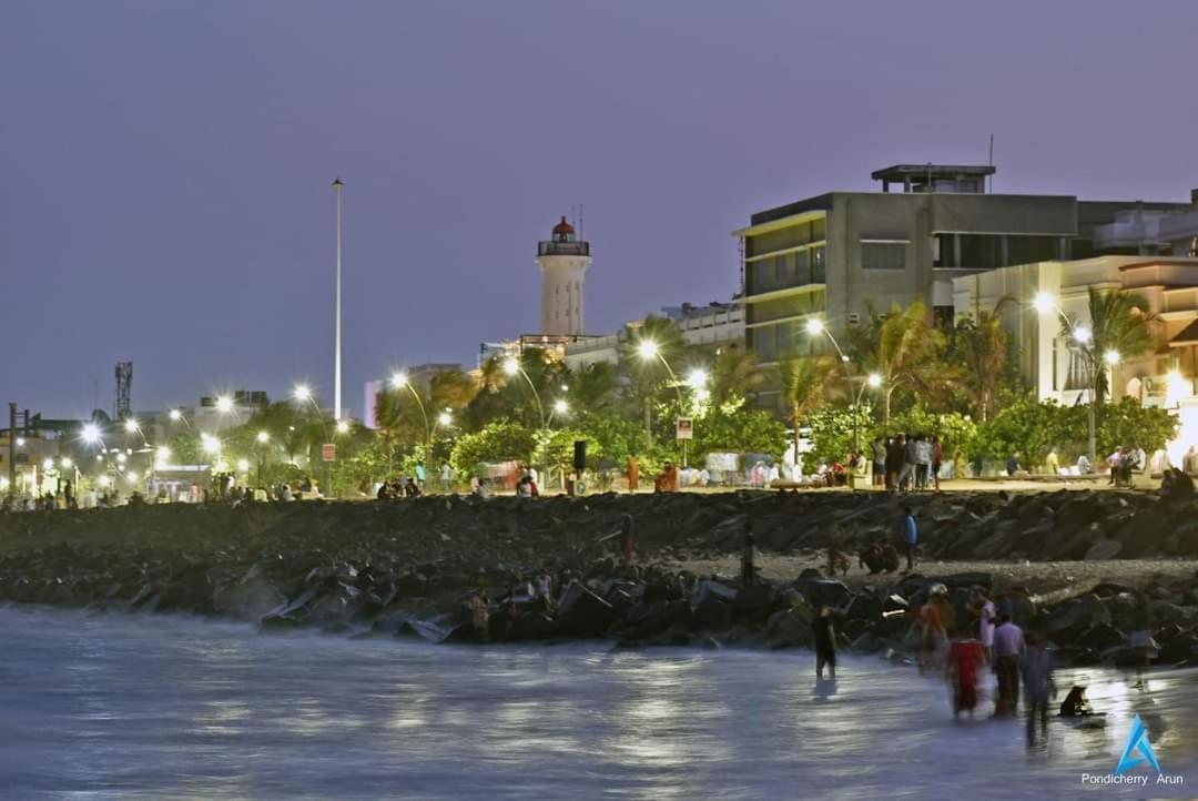 פונדיצ'רי Villa Betty Beach Front מראה חיצוני תמונה